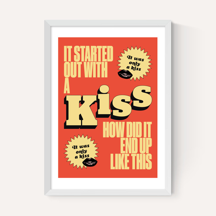 Kiss by HollieGraphik