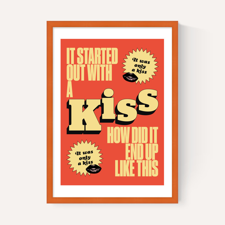 Kiss by HollieGraphik