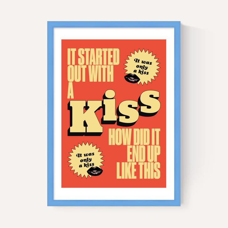 Kiss by HollieGraphik