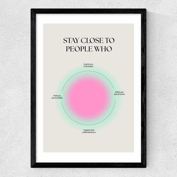 Stay Close Medium Black Frame