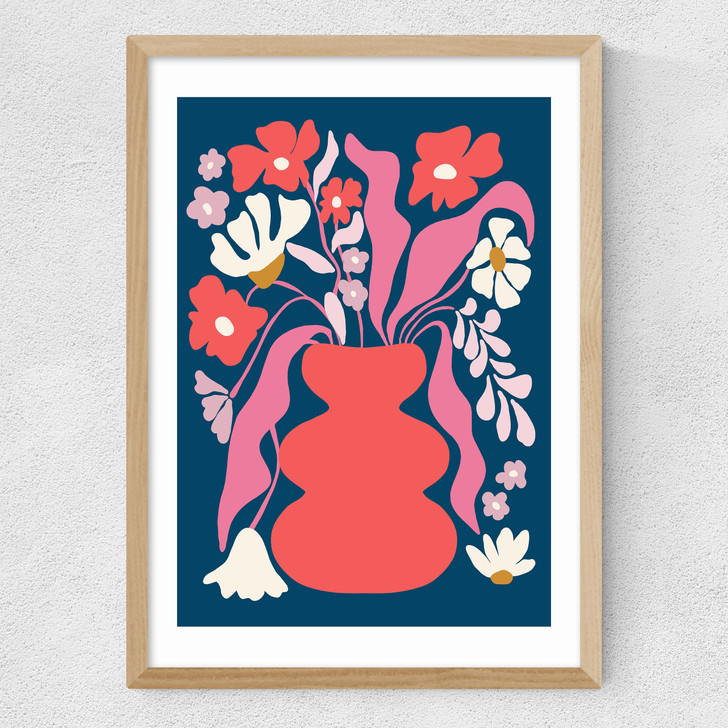 Blushing Flower Pot Medium Oak Frame