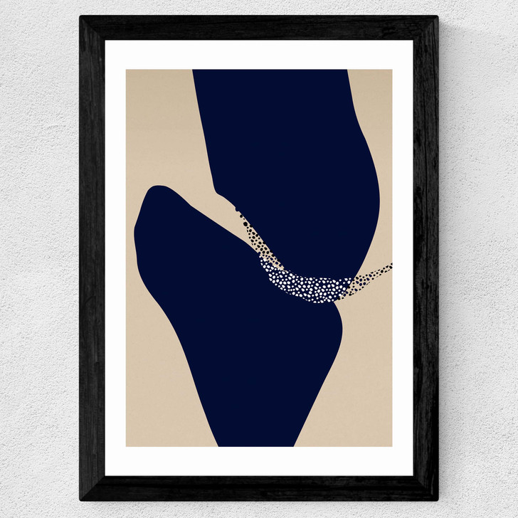 Form XVIII Wide Black Frame