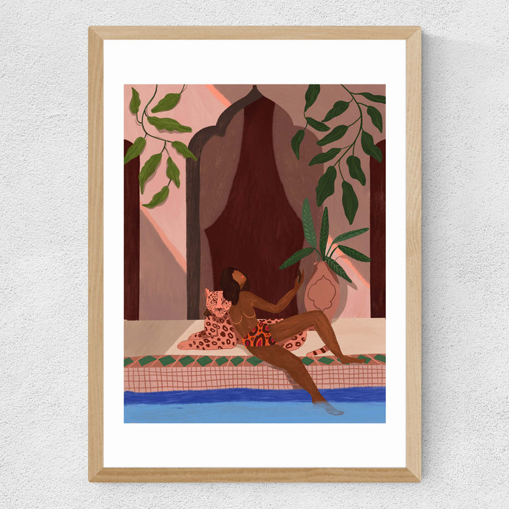 Holiday with Pet Leopard Medium Oak Frame