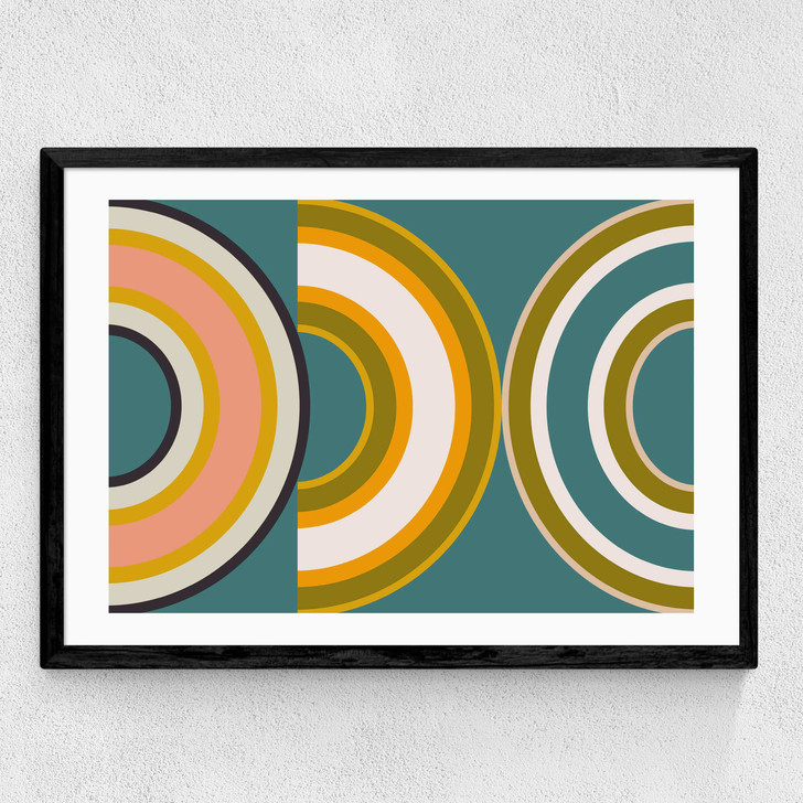 Mid-Century Arch Medium Black Frame