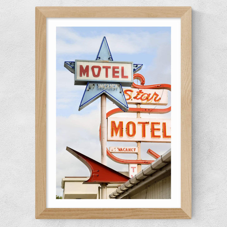 Motel Wide Oak Frame Motel Wide Oak Frame
