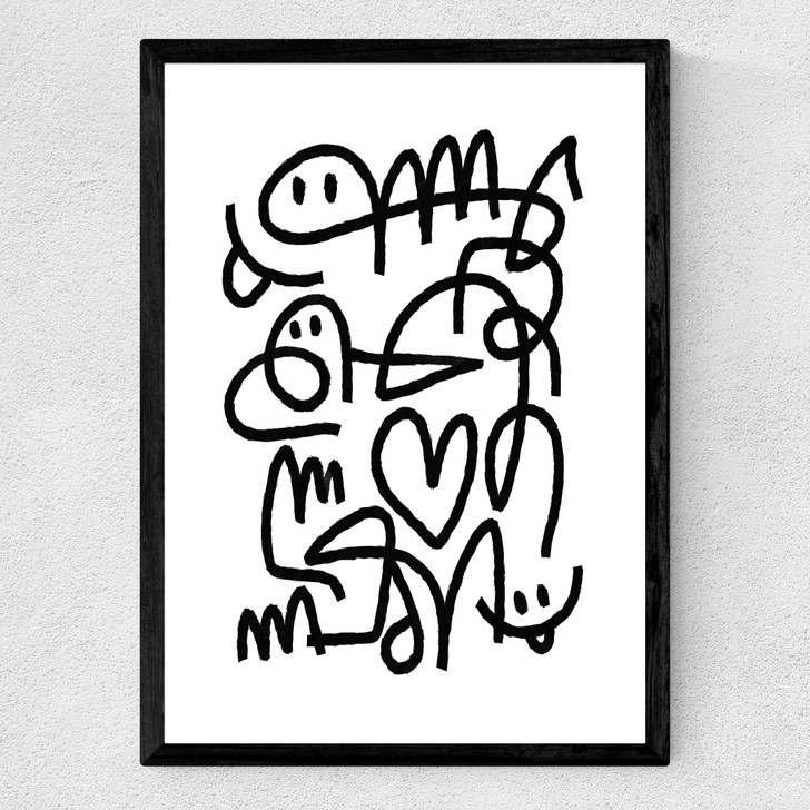 Klottra Medium Black Frame Klottra Medium Black Frame