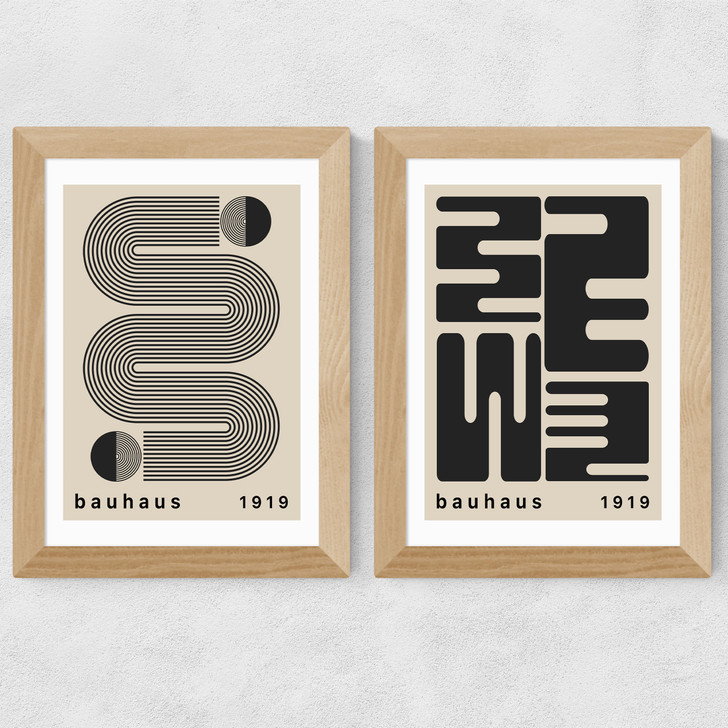 Black Bauhaus Set Wide Oak Frame Black Bauhaus Set Wide Oak Frame