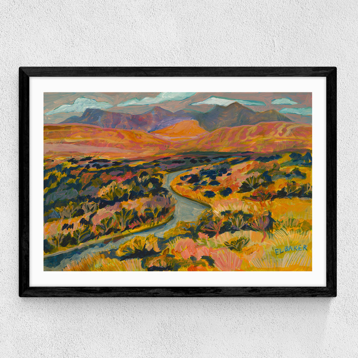 River Medium Black Frame