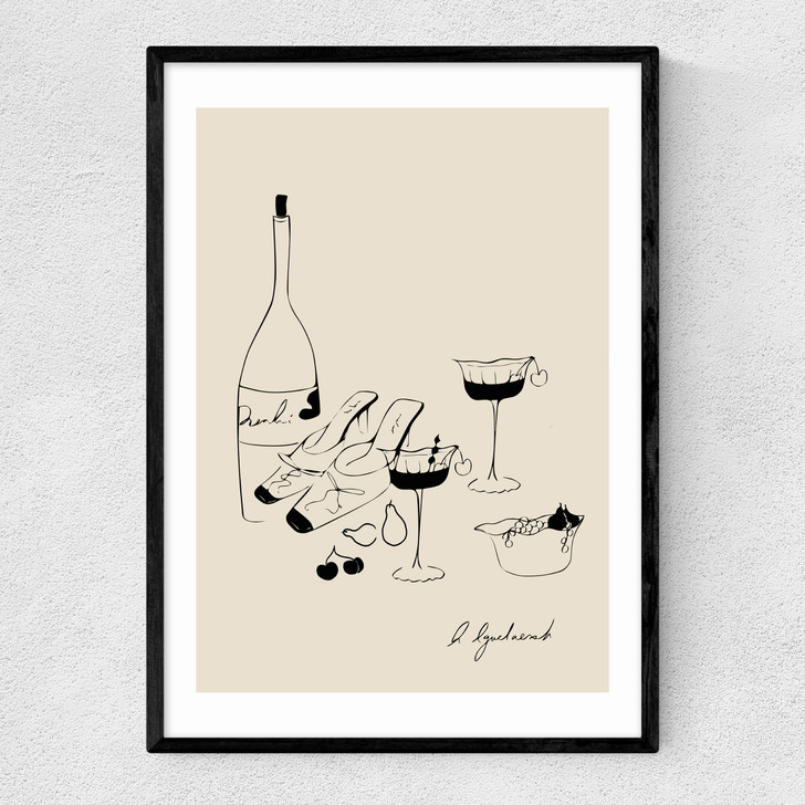 The Essentials Narrow Black Frame