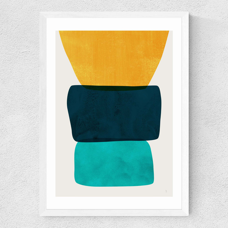 Effigy Medium White Frame