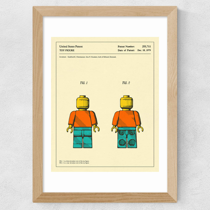Toy Figure Wide Oak Frame