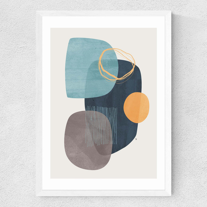 Cyra Medium White Frame