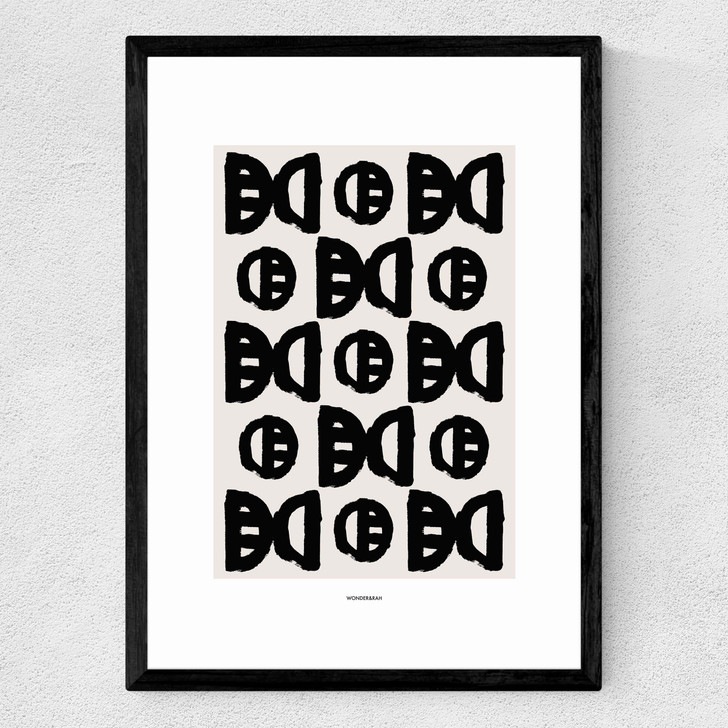Geo Medium Black Frame