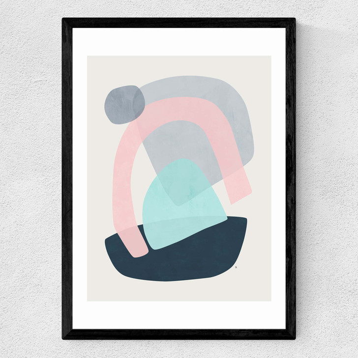 Lela Medium Black Frame