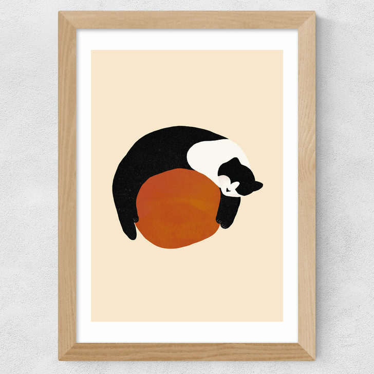 Sleeping Cat Wide Oak Frame