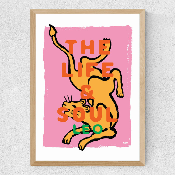 Leo - The Life and Soul Medium Oak Frame Leo - The Life and Soul Medium Oak Frame