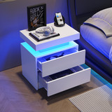 Open compartments and 2 closed drawers