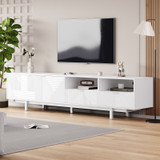 Versatile Minimalist Style