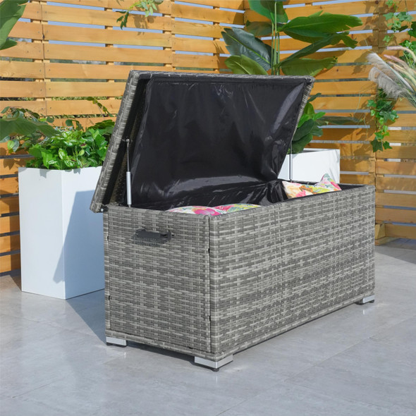 Beautiful and practical iron woven rattan storage box