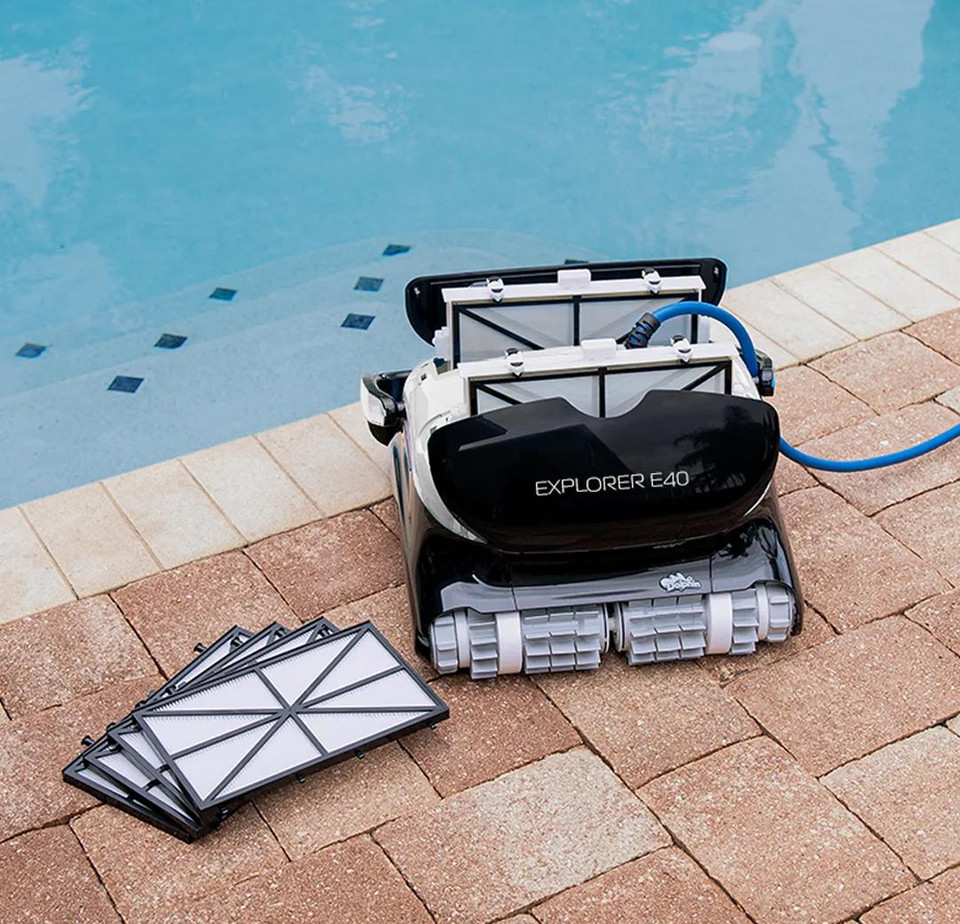  Maytronics Dolphin E40 Robotic In-Ground Pool Cleaner 