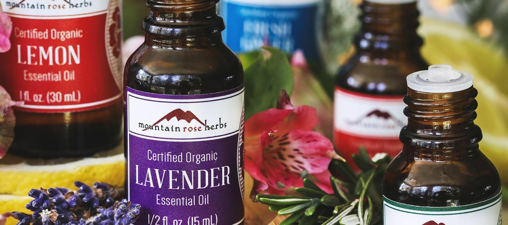 3 Summer Essential Oil Blends Cover Photo