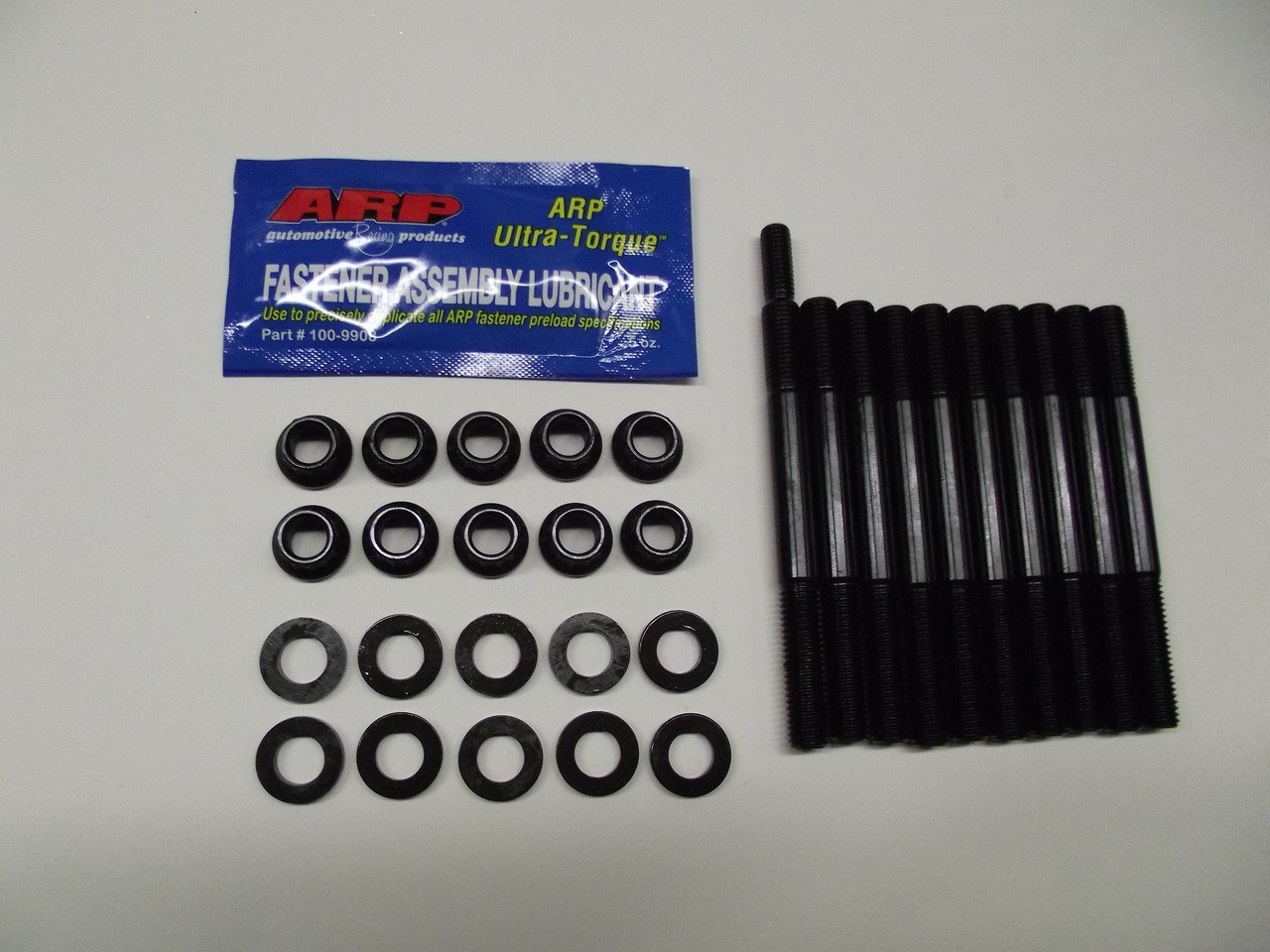 ARP 4.6L 2V Main Stud Kit