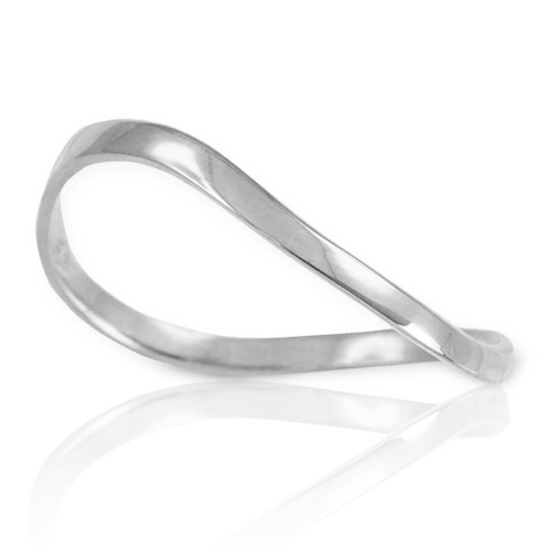 White Gold Wavy Thumb Ring