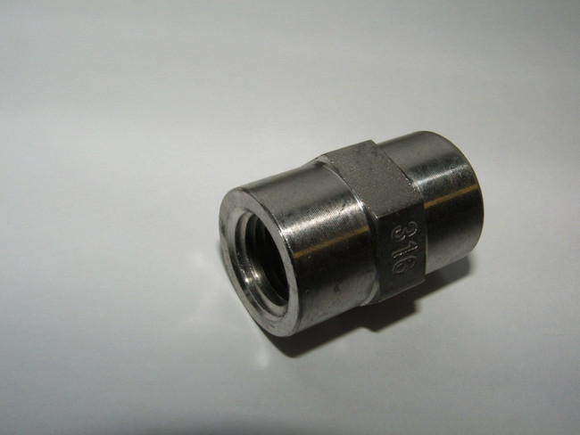 Stainless Steel 1/4" Coupler