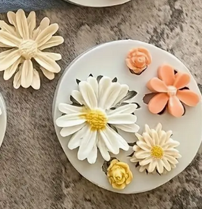 Daisy Flower Silicone Mould – Fondant & Chocolate Daisy Flower Silicone Mould – Fondant & Chocolate