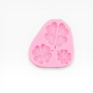 Mini silicone clover leaf mould for fondant decorations 2.5cm