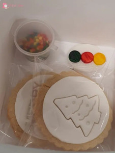 Decorate Your Own Cookie Kit - Xmas Theme Decorate Your Own Cookie Kit - Xmas Theme