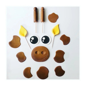 Cute Cow Edible Cake Decorations Kit Cute Cow Edible Cake Decorations Kit
