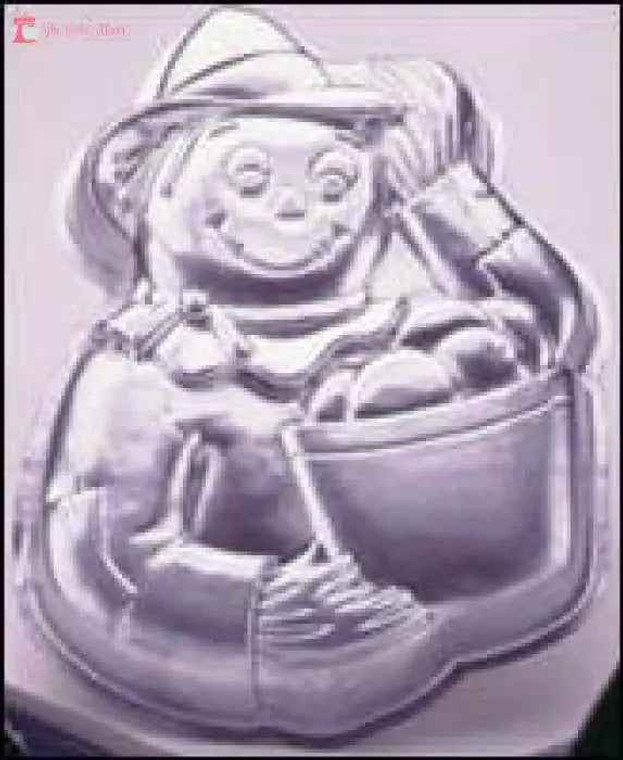 Scare Crow Cake Tin Hire