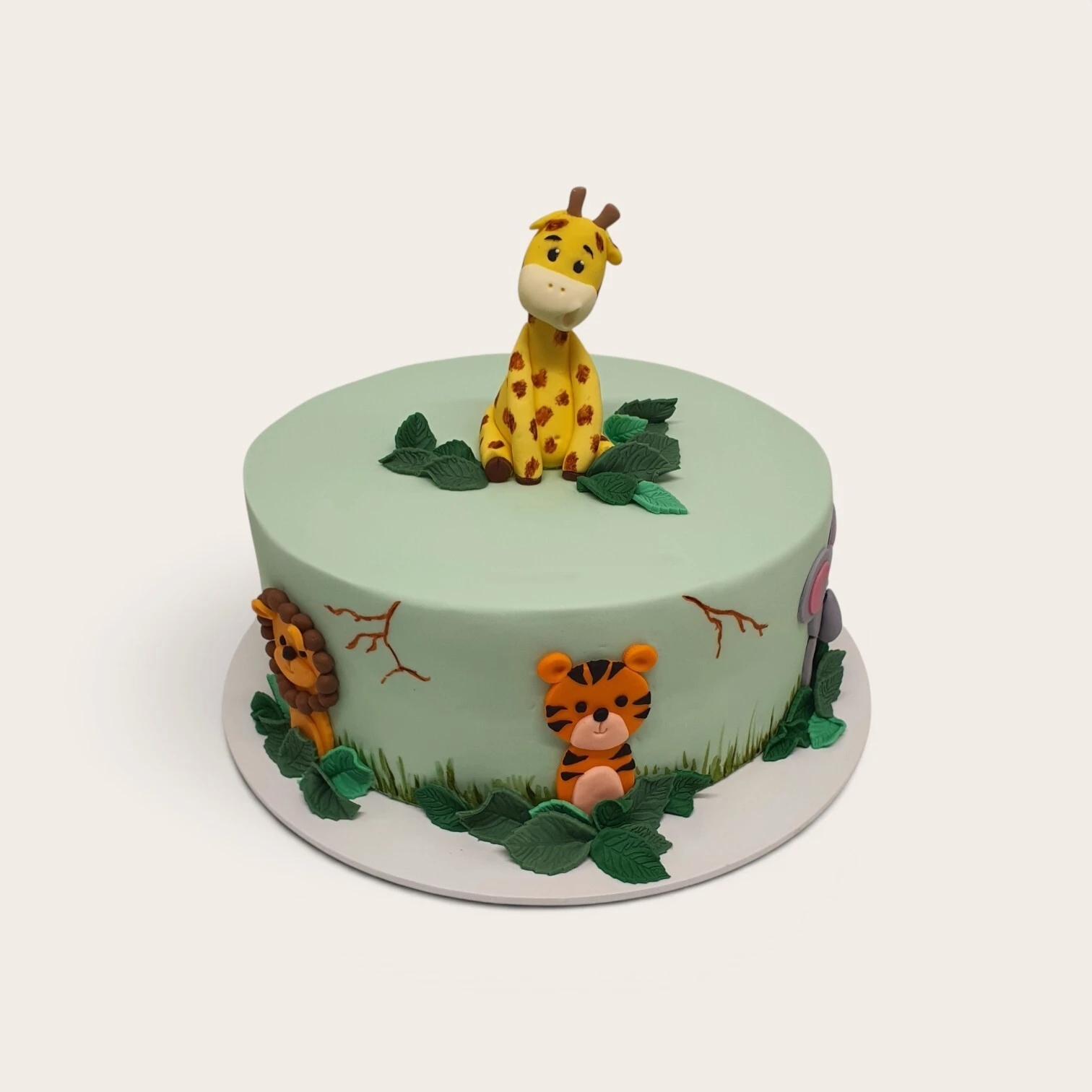 1st birthday jungle cake.jpg