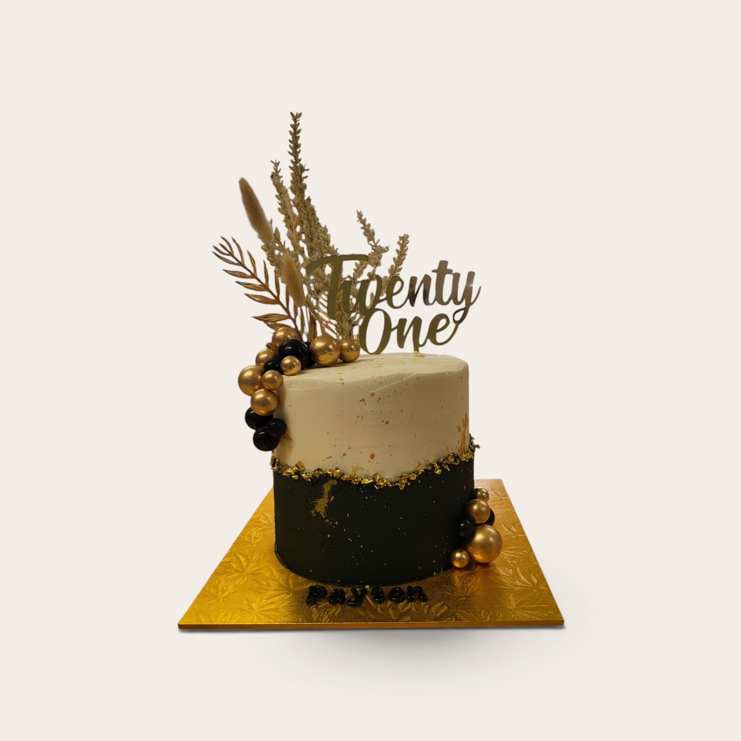 21st black and gold birthday cake.jpg