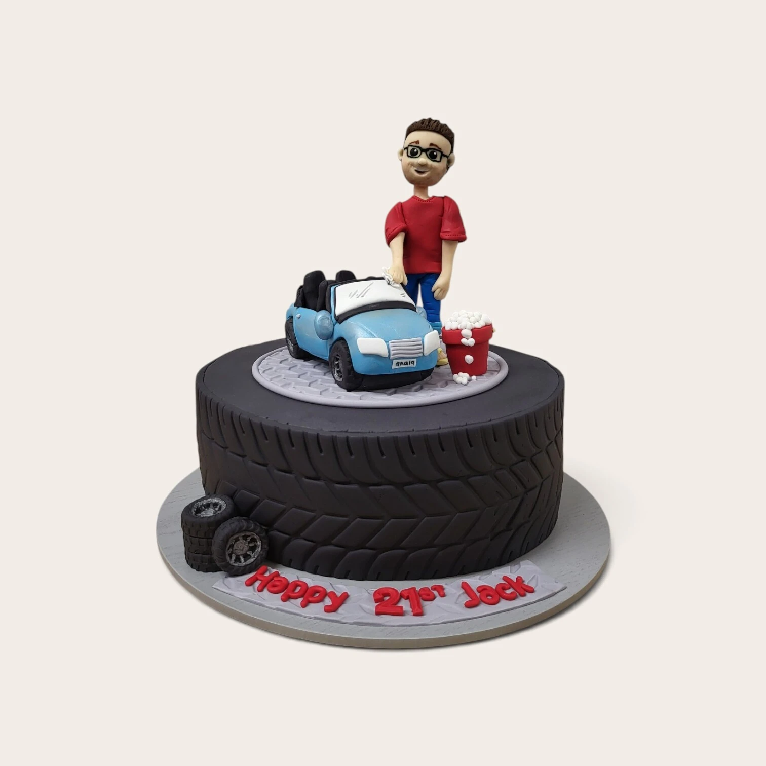 21st car enthusiast cake.jpg