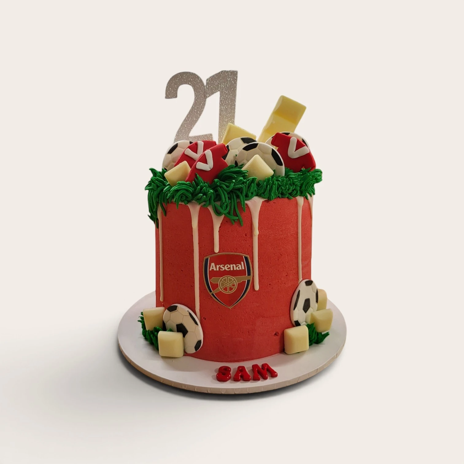 arsenal 21st cake.jpg