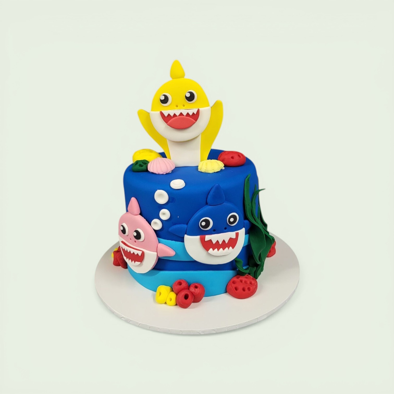 baby shark birthday cake.jpg
