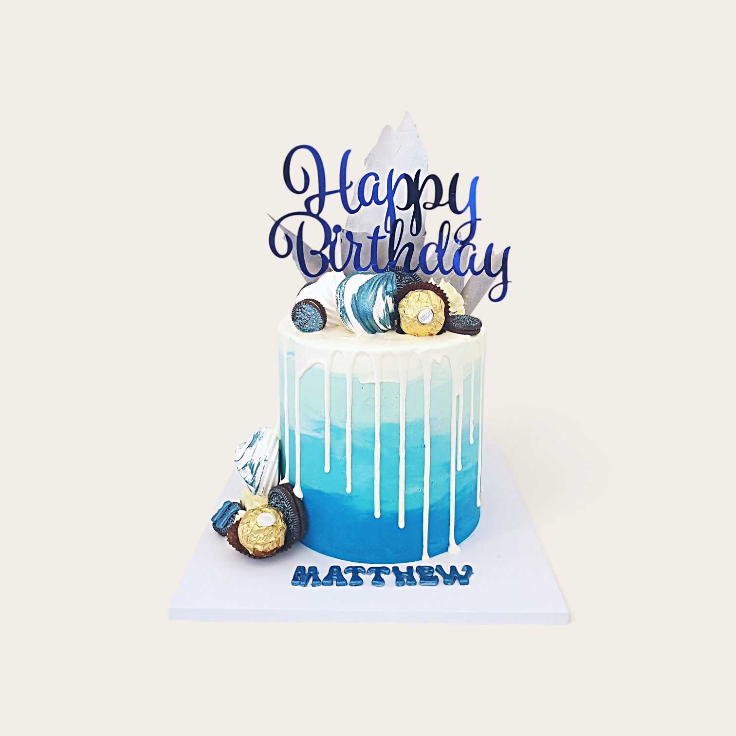blue ombre 18th birthday cake.jpg