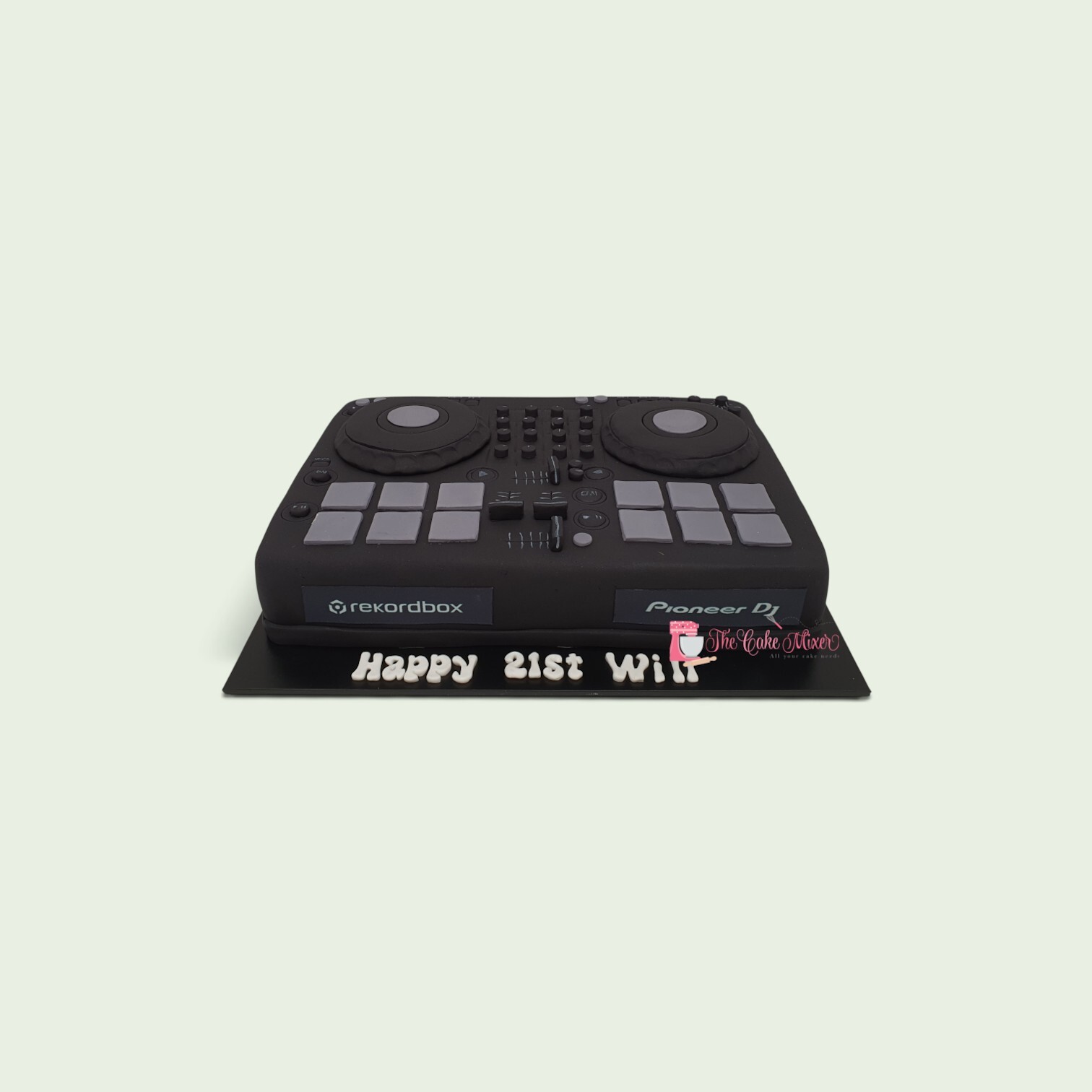 dj deck cake.jpg