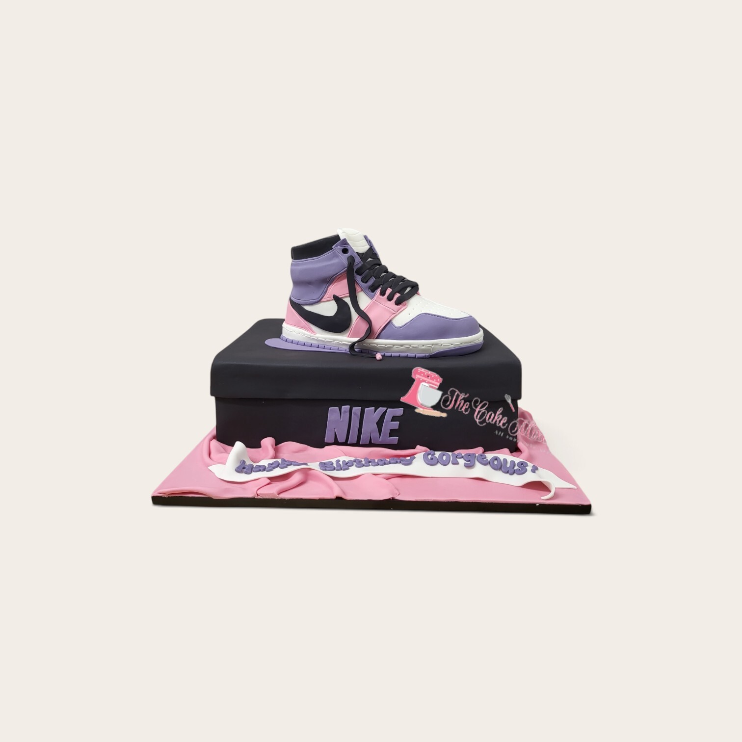 girls nike shoe cake.jpg