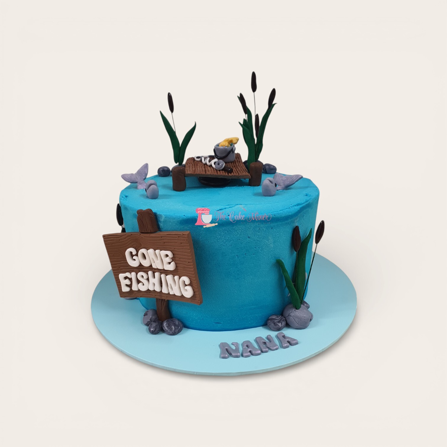 gone fishing cake.jpg