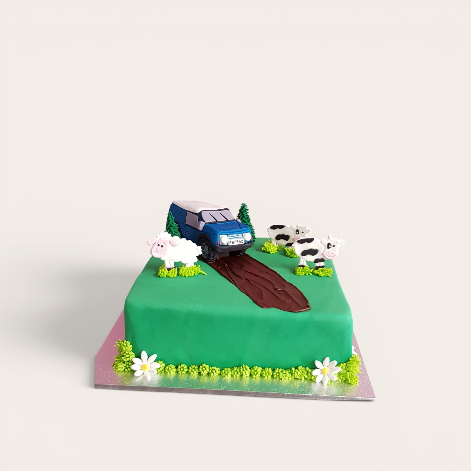 landrover car cake.jpg