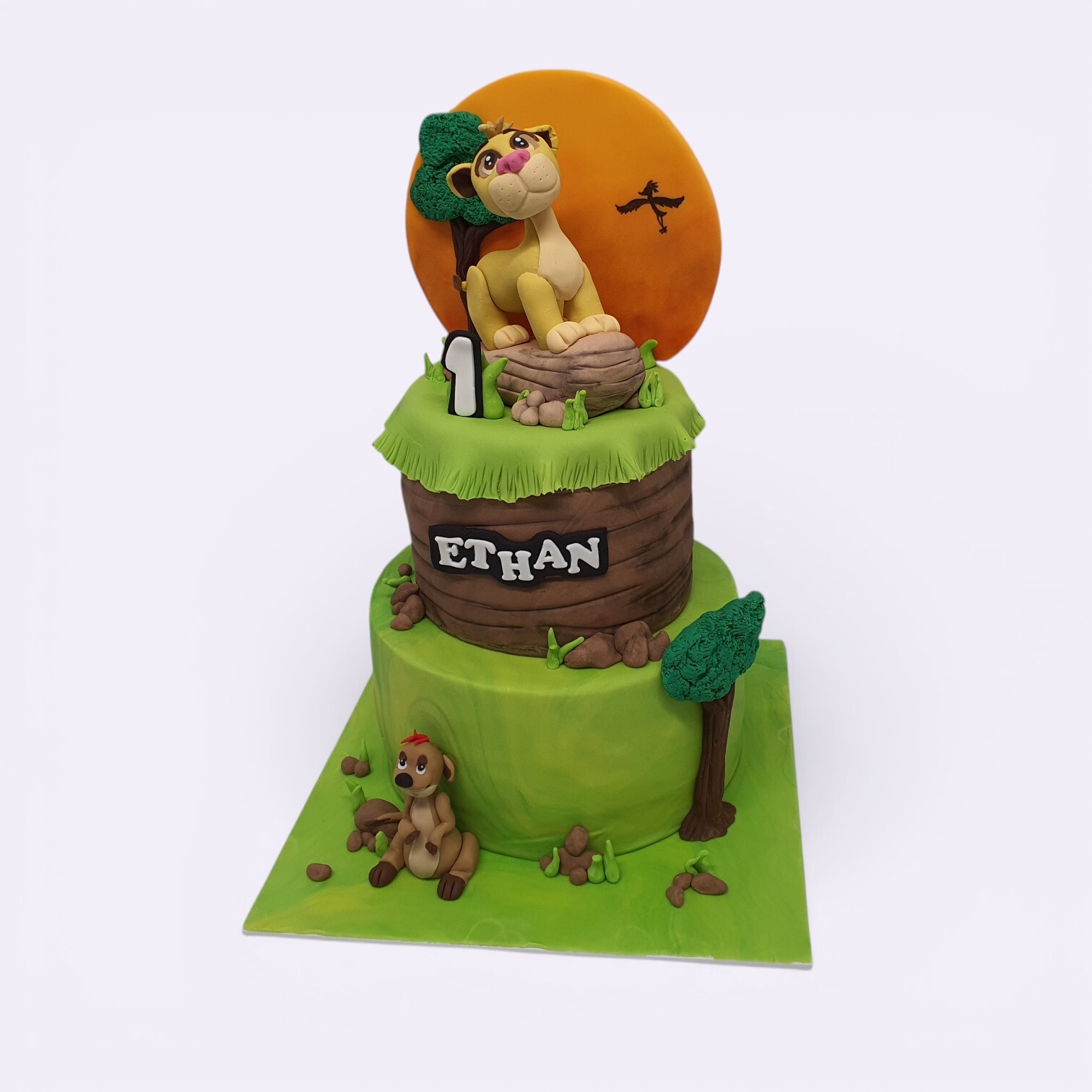 lion king 2 tier cake.jpg