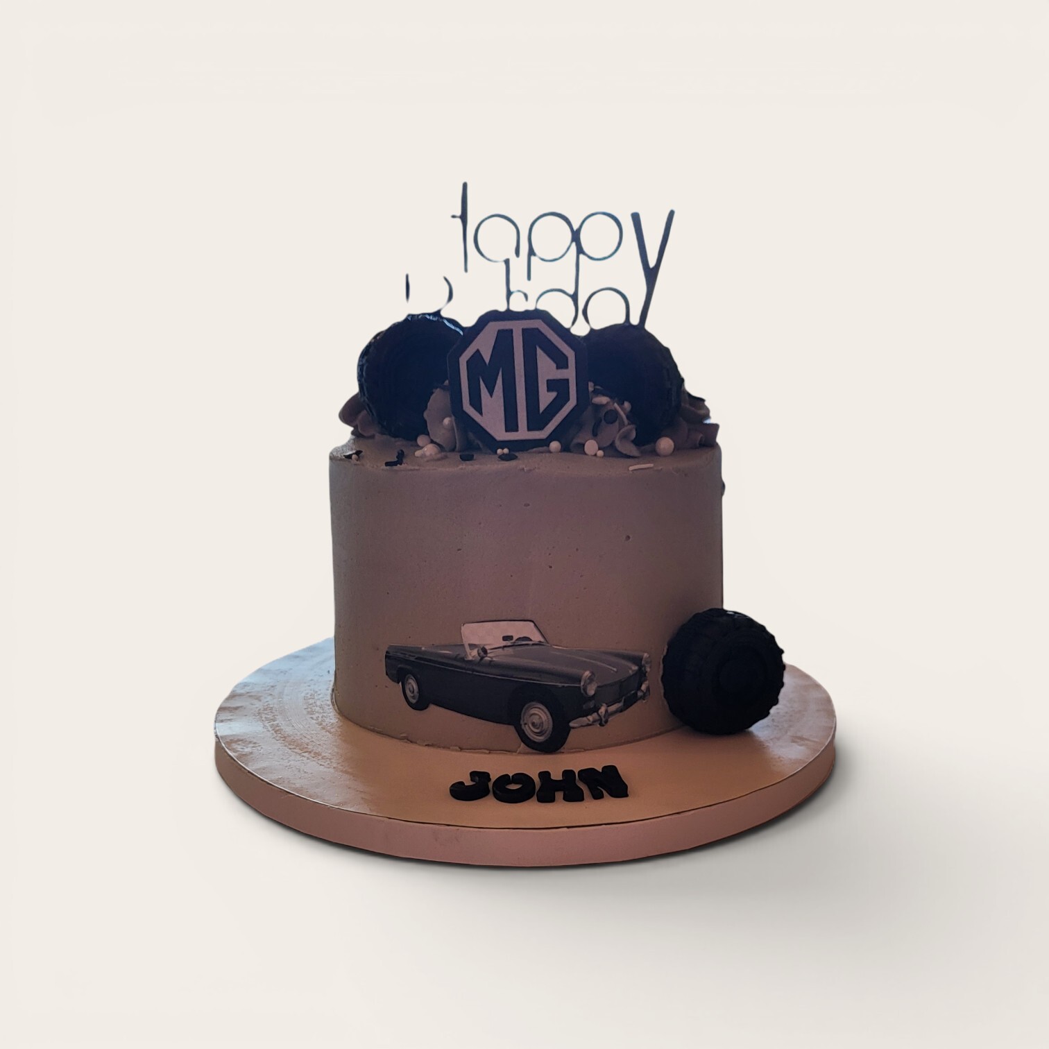 mg car cake.jpg