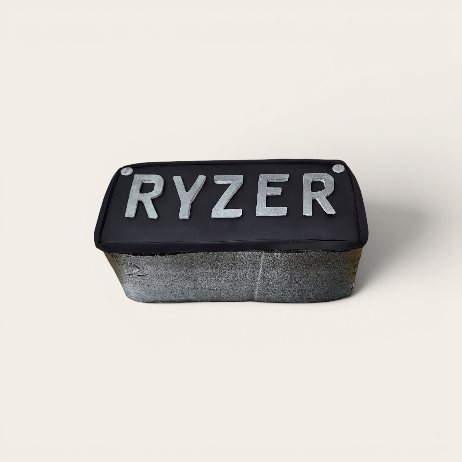 number plate cake.jpg