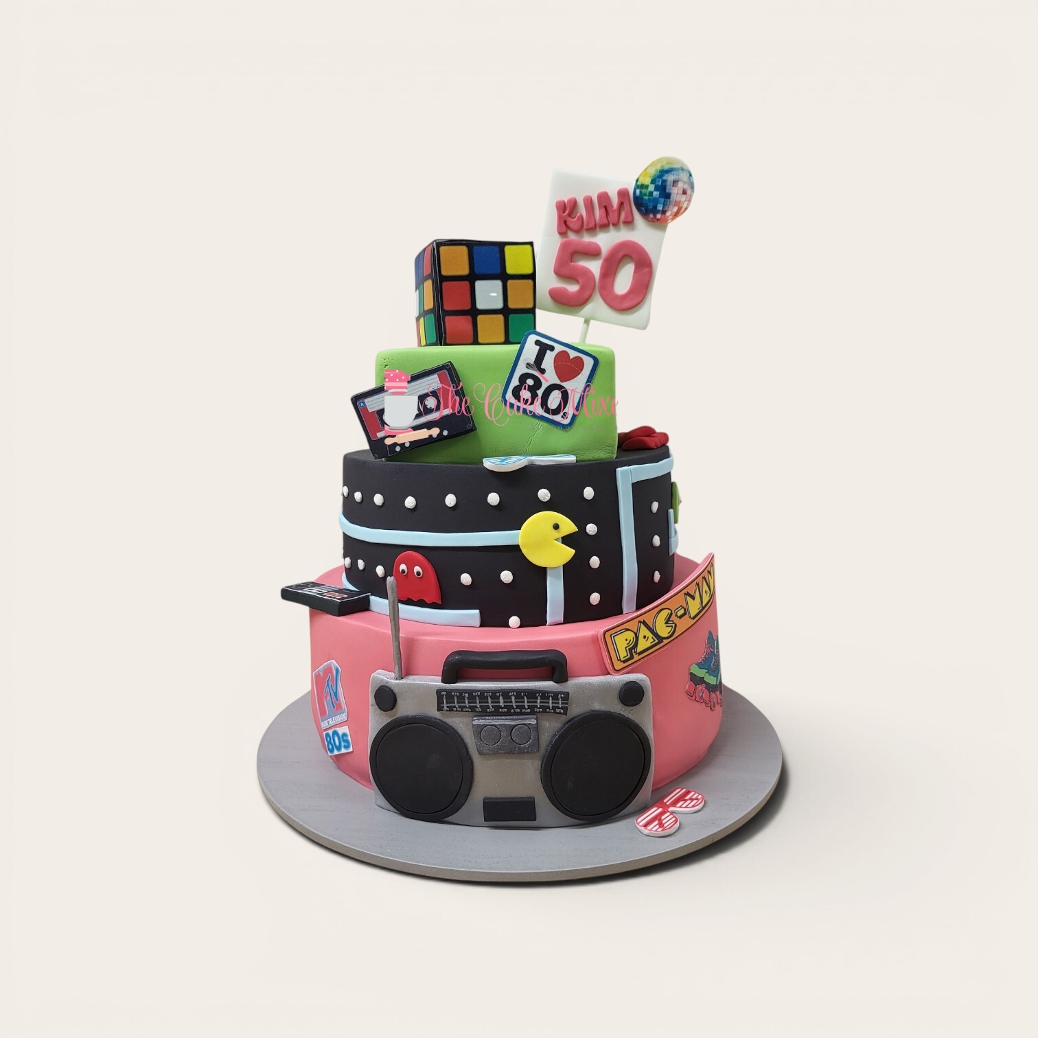 retro 50th birthday cake.jpg