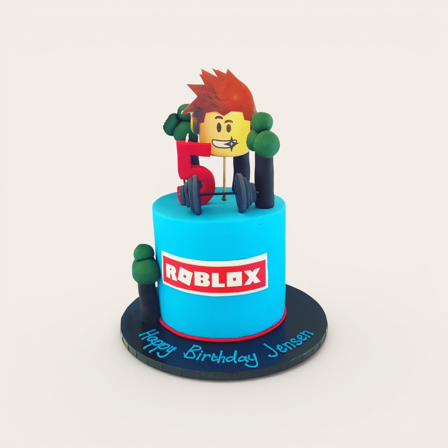 roblox cake.jpg