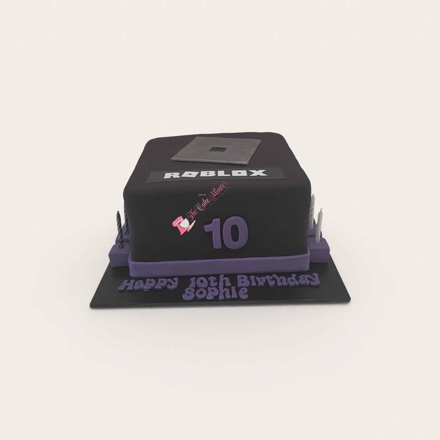 roblox square cake.jpg