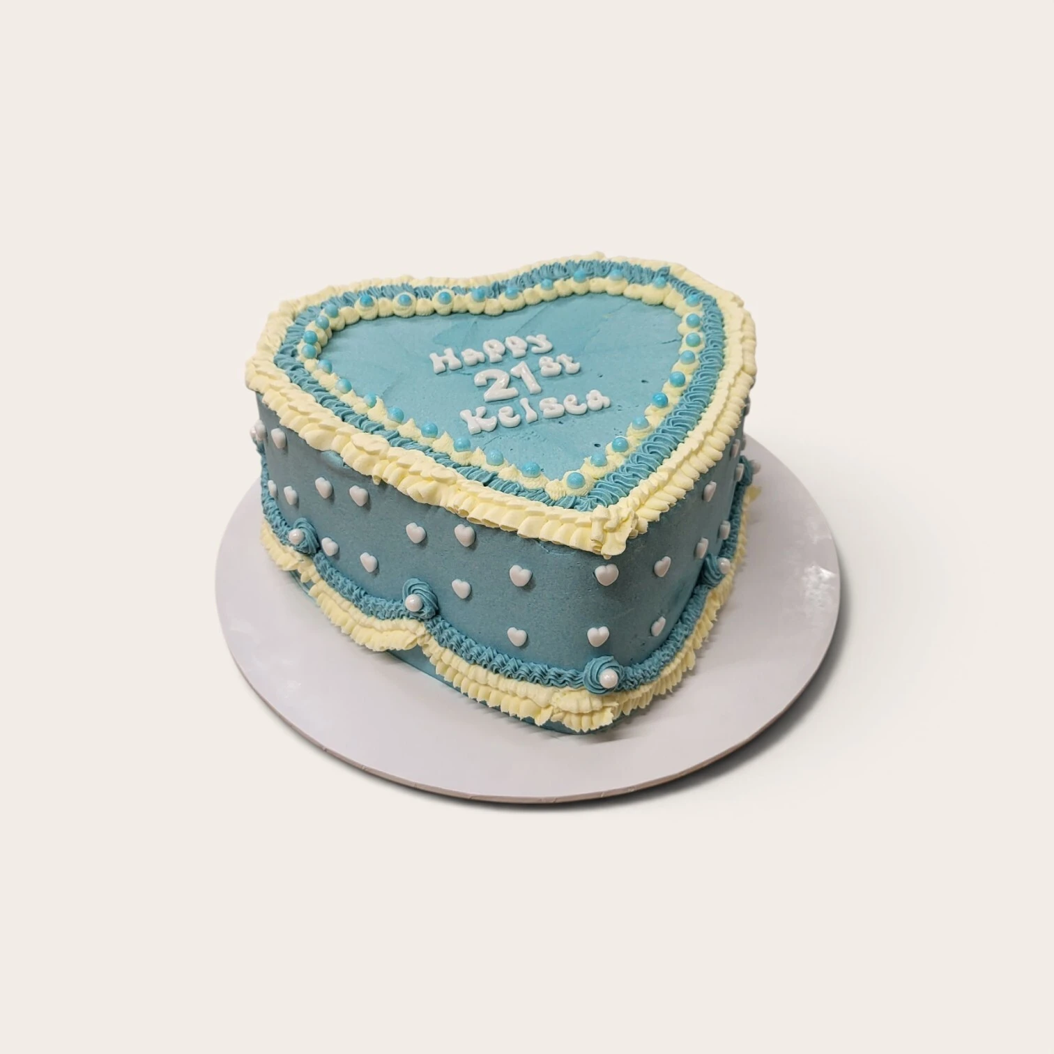 sky blue 21st vintage cake.jpg